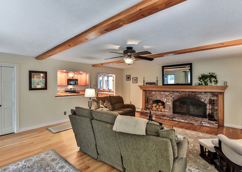 17 Blueberry Hill Road Amherst, NH 03031 - Photo 13 of 40