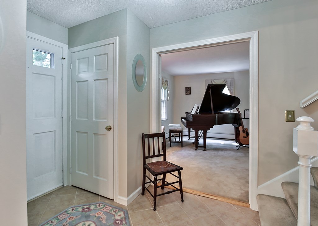 17 Blueberry Hill Road Amherst, NH 03031 - Photo 24 of 40