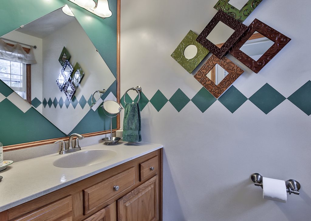 17 Blueberry Hill Road Amherst, NH 03031 - Photo 28 of 40