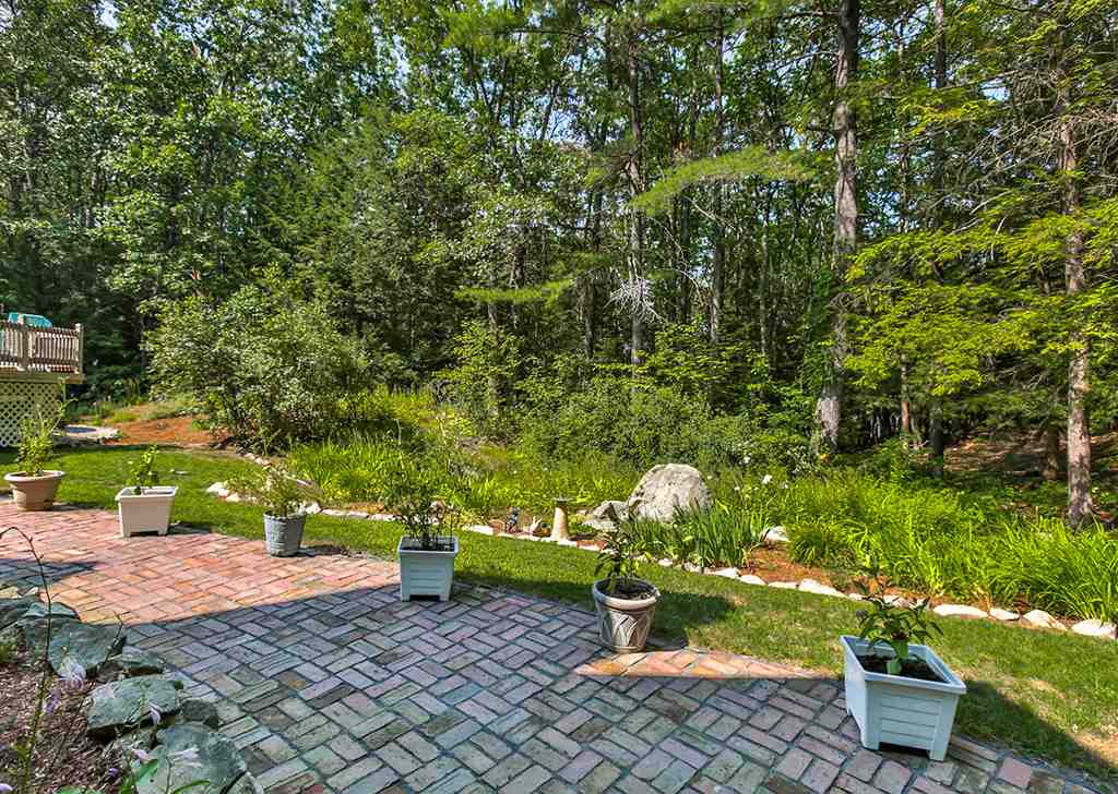 17 Blueberry Hill Road Amherst, NH 03031 - Photo 39 of 40