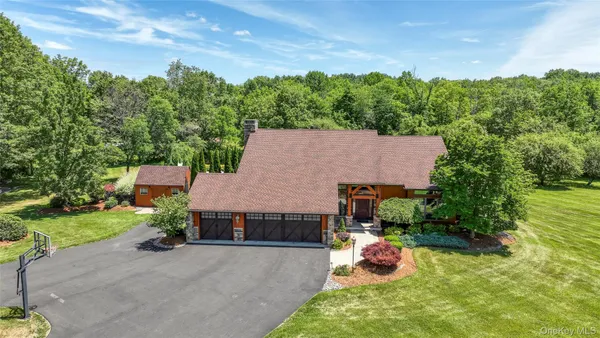 $859,000 | 2 Boyce Road, Pine Bush, NY 12566