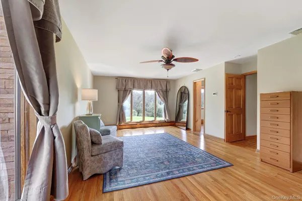 $859,000 | 2 Boyce Road, Pine Bush, NY 12566