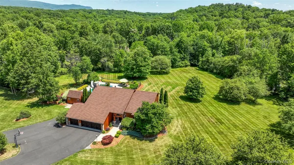 $859,000 | 2 Boyce Road, Pine Bush, NY 12566