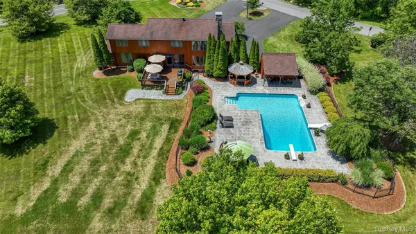 $859,000 | 2 Boyce Road, Pine Bush, NY 12566