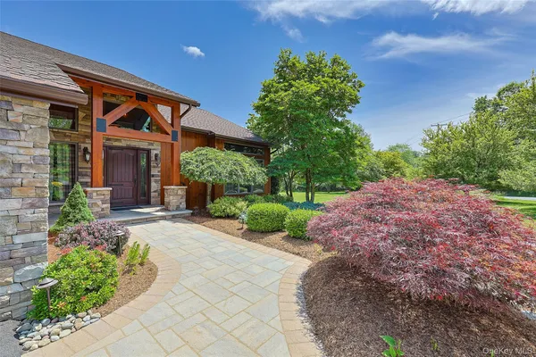 $859,000 | 2 Boyce Road, Pine Bush, NY 12566