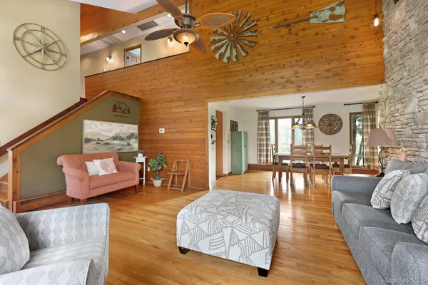$859,000 | 2 Boyce Road, Pine Bush, NY 12566