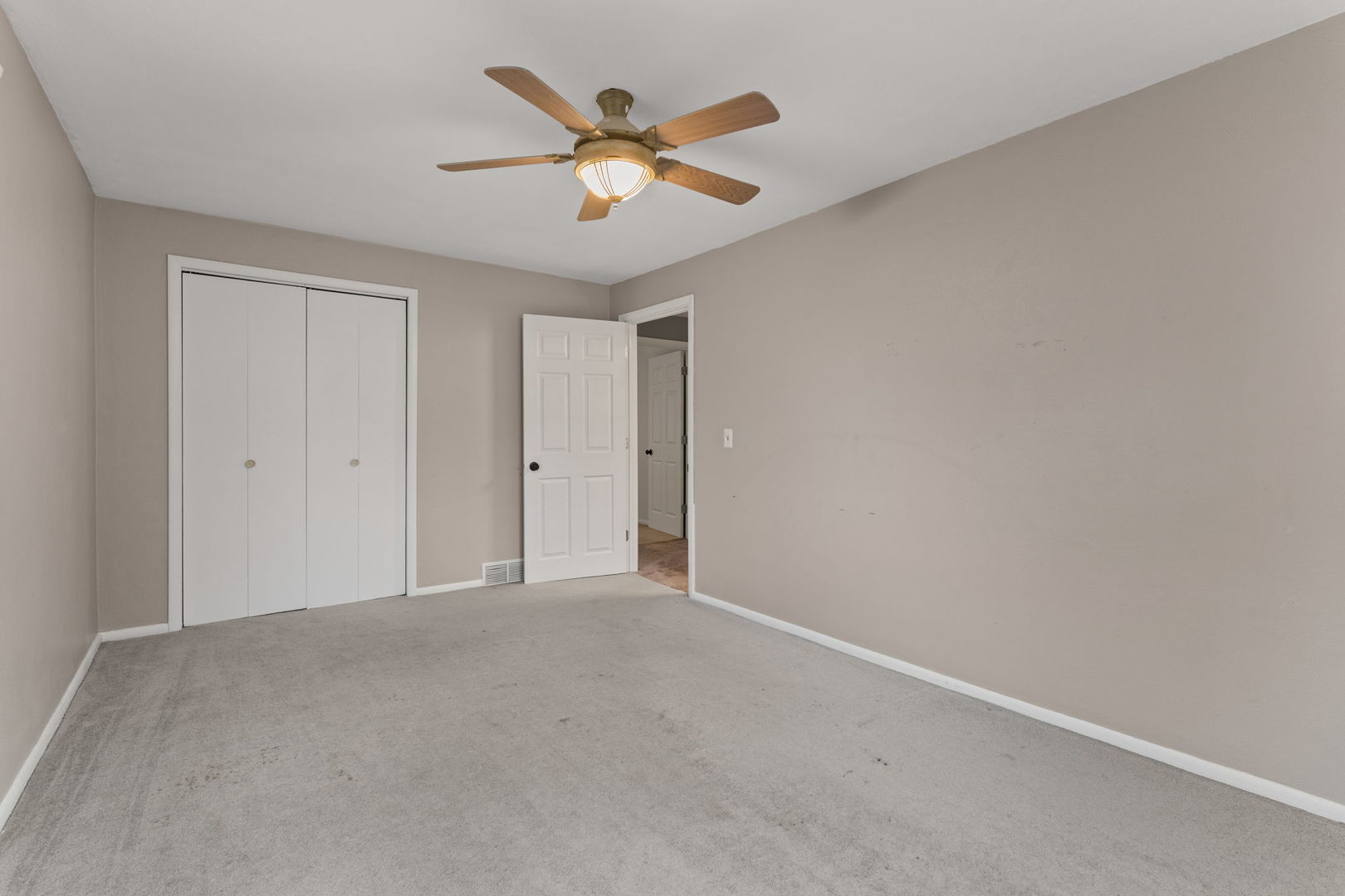 210 West 19th Avenue Coal Valley, IL 61240 - Photo 20 of 38