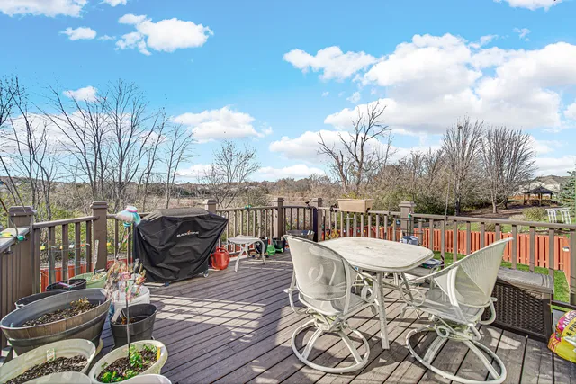 $410,000 | 188 Breckenridge Court, Gilberts, IL 60136