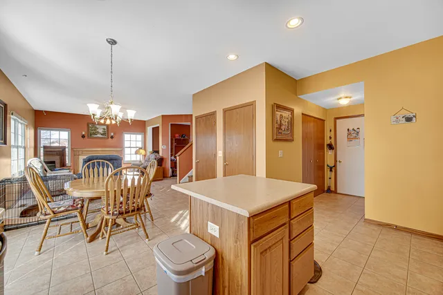 $410,000 | 188 Breckenridge Court, Gilberts, IL 60136