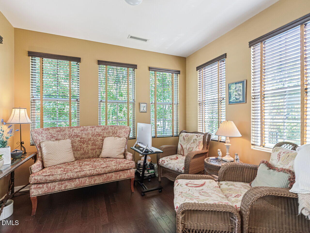 8211 Yaxley Hall Drive Raleigh, NC 27616 - Photo 15 of 44 015-1280x960-living-room