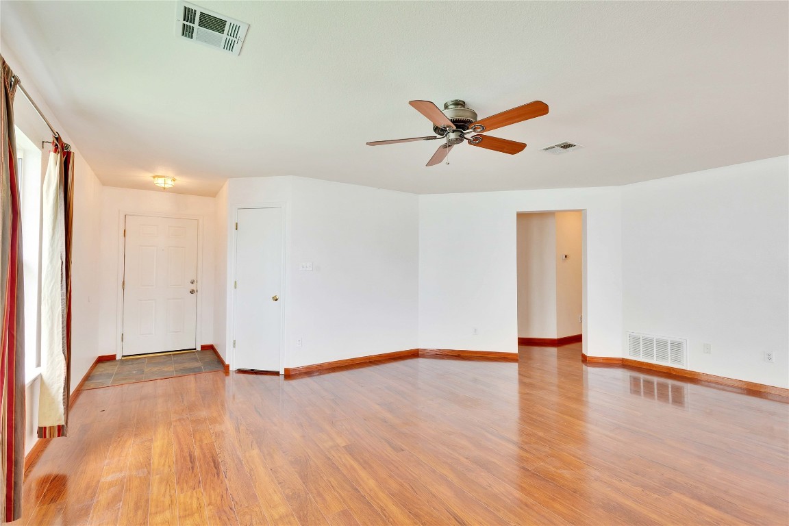 117 Gillespie Lane Elgin, TX 78621 - Photo 15 of 22