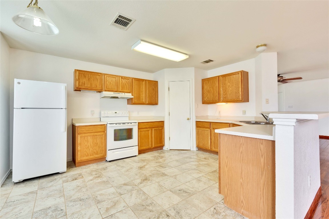 117 Gillespie Lane Elgin, TX 78621 - Photo 18 of 22