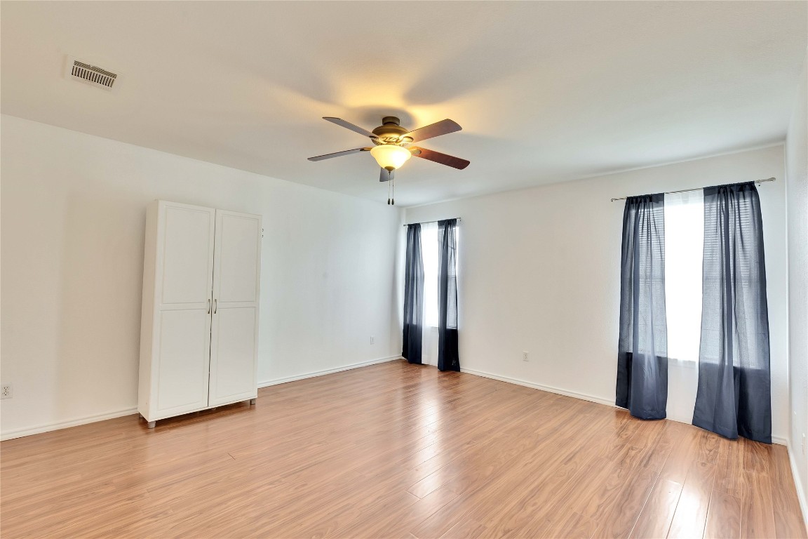 117 Gillespie Lane Elgin, TX 78621 - Photo 6 of 22