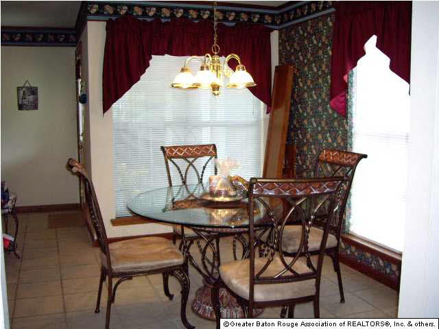 7655 Quorum Drive Baton Rouge, LA 70817 - Photo 3 of 10 Gallery Image 3