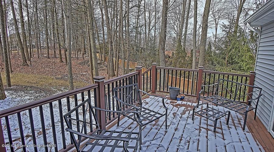 1004 Oakmont Road Clarks Summit, PA 18411 - Photo 5 of 32 Gallery Image 5