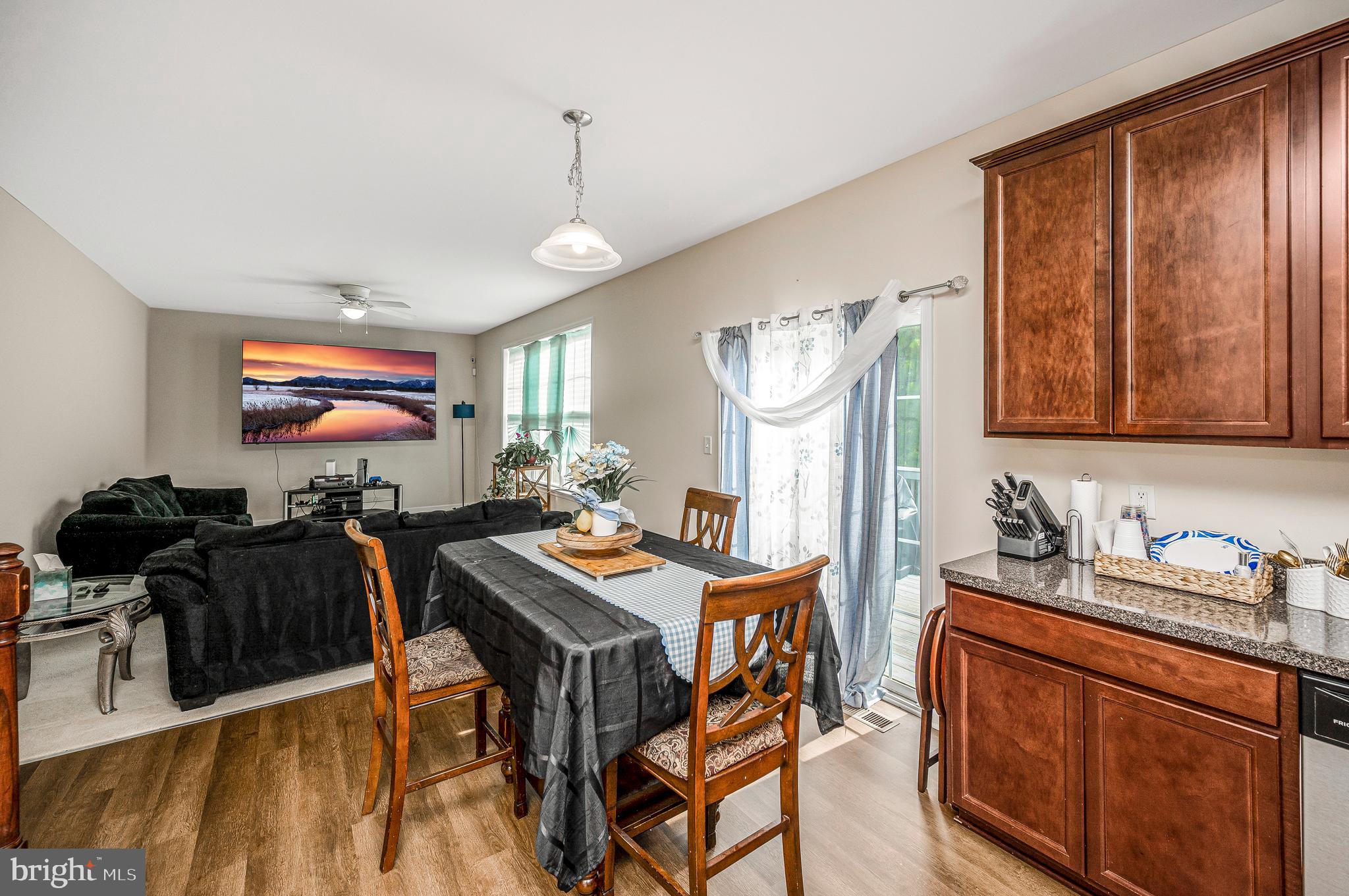 23103 Travers Street Ruther Glen, VA 22546 - Photo 8 of 44