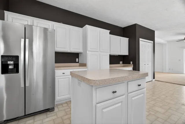 $144,900 | 10865 Doral Drive, Frankfort, IL 60423