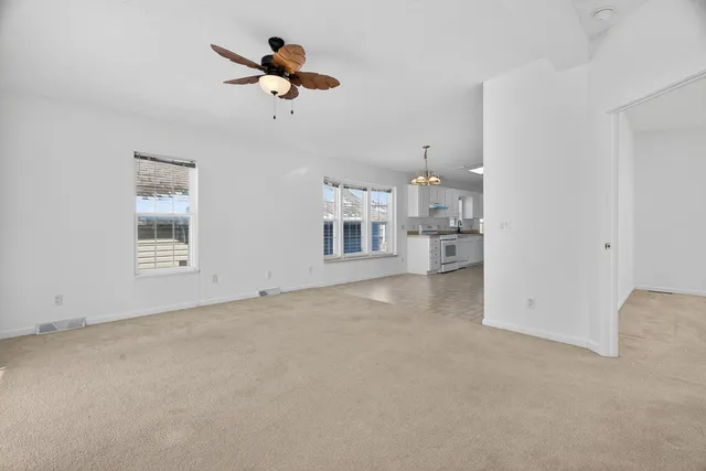 $144,900 | 10865 Doral Drive, Frankfort, IL 60423