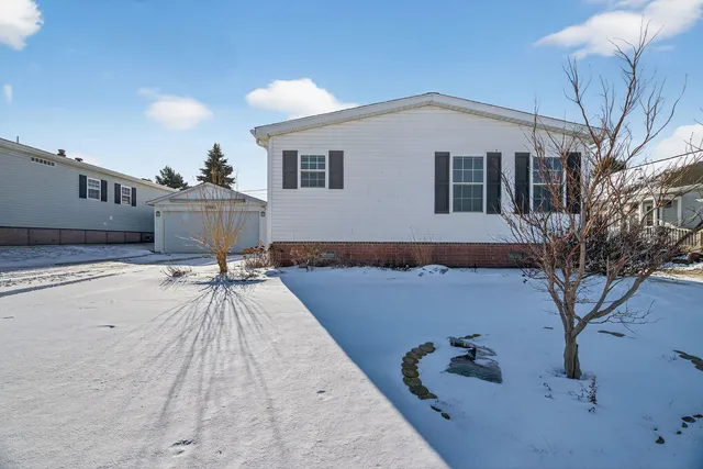 $144,900 | 10865 Doral Drive, Frankfort, IL 60423