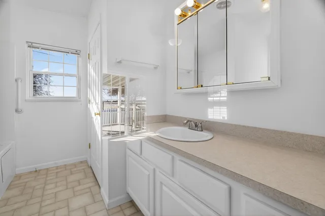 $144,900 | 10865 Doral Drive, Frankfort, IL 60423