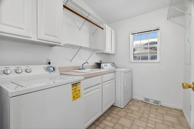 $144,900 | 10865 Doral Drive, Frankfort, IL 60423