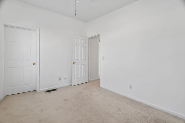 $144,900 | 10865 Doral Drive, Frankfort, IL 60423