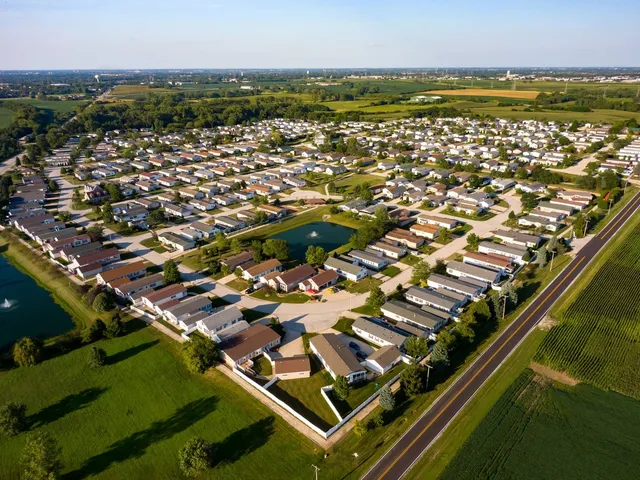 $144,900 | 10865 Doral Drive, Frankfort, IL 60423