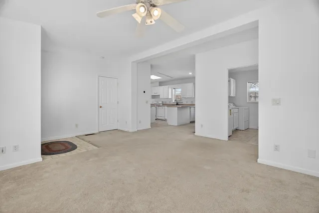 $144,900 | 10865 Doral Drive, Frankfort, IL 60423