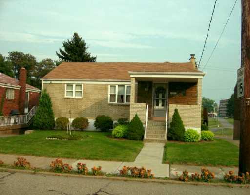 170 Roosevelt Avenue McKees Rocks, PA 15136 - Photo 1 of 6 Exterior Front.