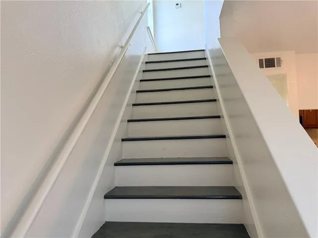 $1,250 | Undisclosed Address, Harvey, LA 70058