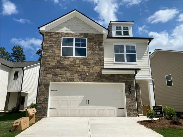 $2,200 | 209 Station Overlook Drive, Auburn, GA 30011