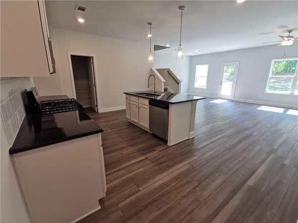 $2,200 | 209 Station Overlook Drive, Auburn, GA 30011