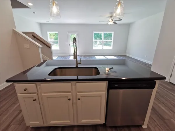 $2,200 | 209 Station Overlook Drive, Auburn, GA 30011