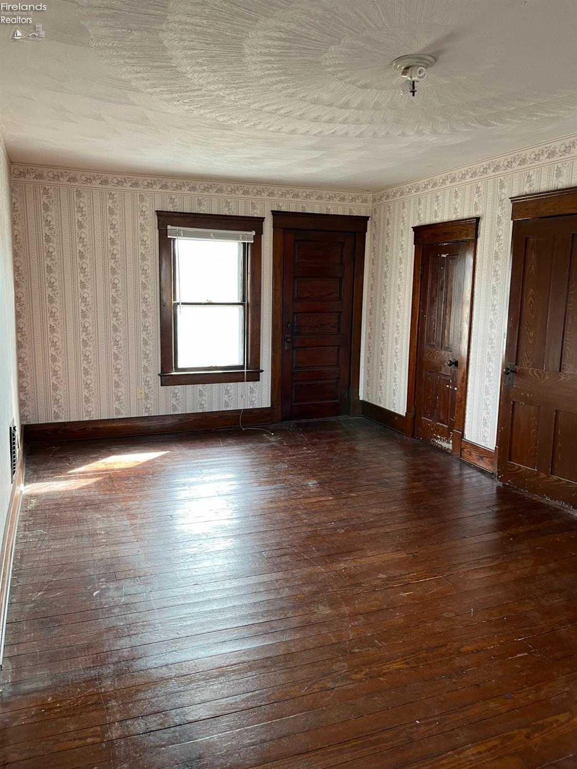 12406 Thompson Road Vermilion, OH 44089 - Photo 23 of 37 Gallery Image 23