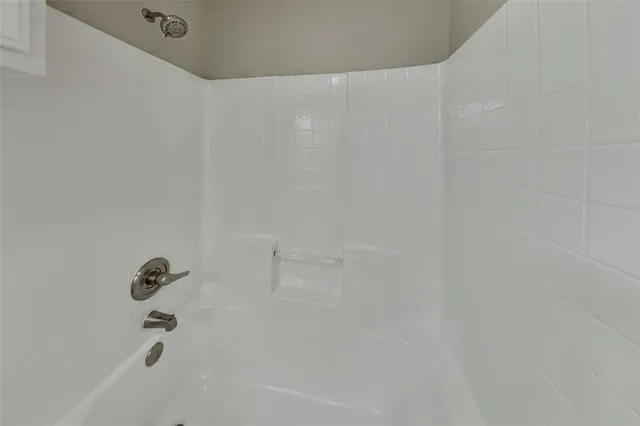 $2,095 | 300 Vera Drive, Burleson, TX 76028