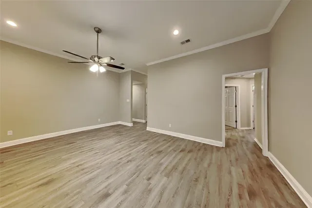 $2,095 | 300 Vera Drive, Burleson, TX 76028