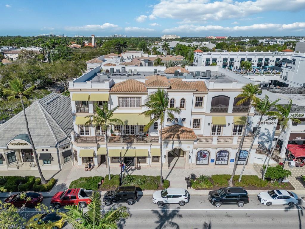 625 5th Avenue South, Unit PH302 Naples, FL 34102 - Photo 25 of 33 Birds eye view of property