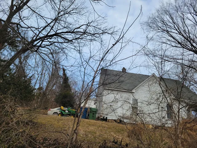 $24,000 | 627 East High Street, Anna, IL 62906