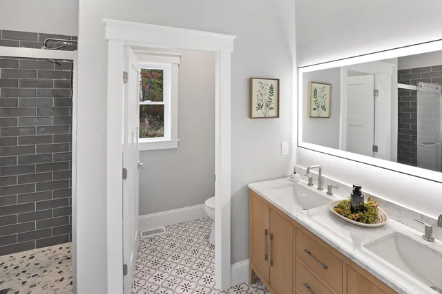 $1,249,900 | 64 Fairway Drive, Ashland, NH 03217