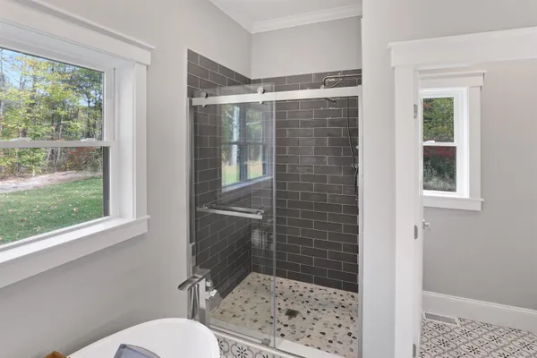 $1,249,900 | 64 Fairway Drive, Ashland, NH 03217