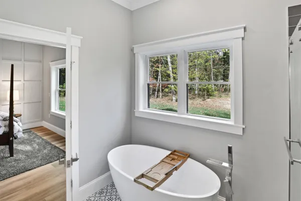 $1,249,900 | 64 Fairway Drive, Ashland, NH 03217