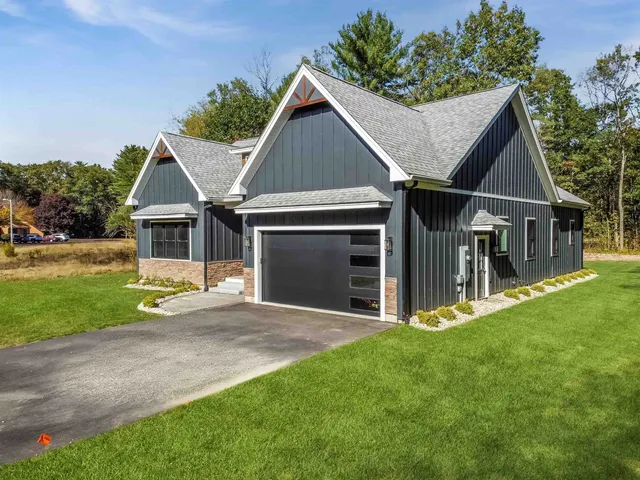 $1,249,900 | 64 Fairway Drive, Ashland, NH 03217