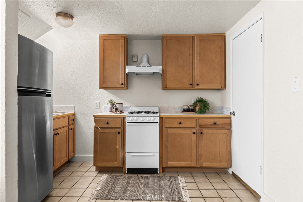 587 East 3rd Street Chico, CA 95928 - Photo 48 of 73 Lower unit