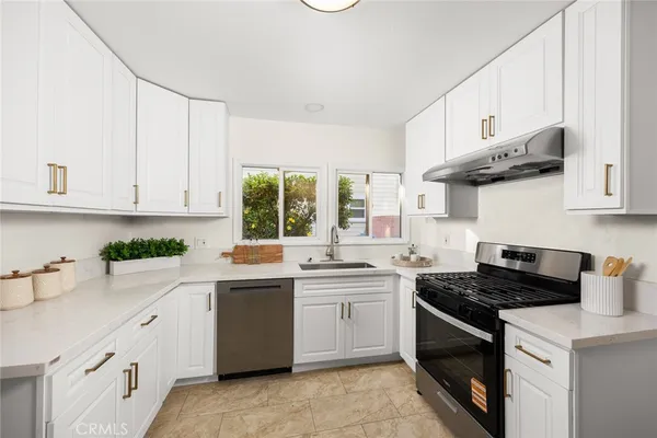 $1,098,000 | 228 North Almansor Street, Alhambra, CA 91801