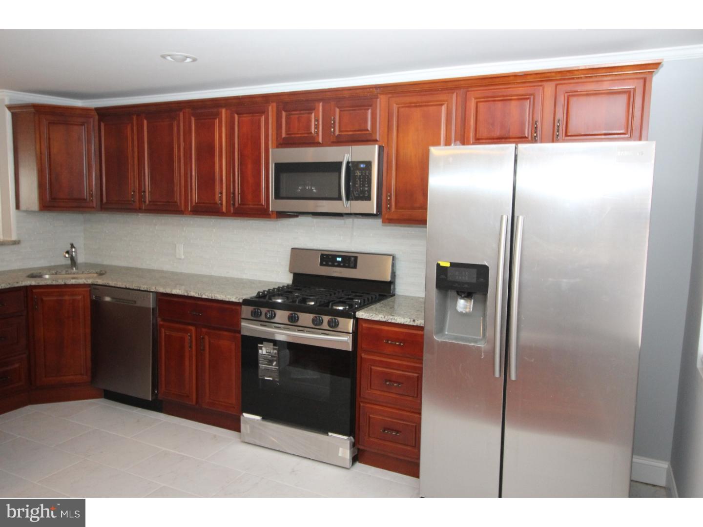 1847 Farrington Road Philadelphia, PA 19151 - Photo 2 of 22 Gallery Image 2