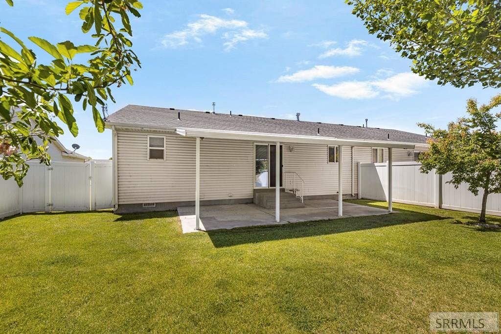 2907 Courtyard Circle Ammon, ID 83406 - Photo 30 of 32