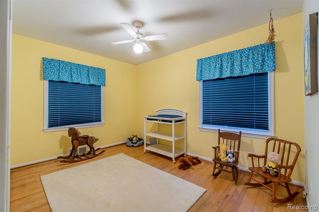 28012 Ridgebrook Road Farmington Hills, MI 48334 - Photo 24 of 43