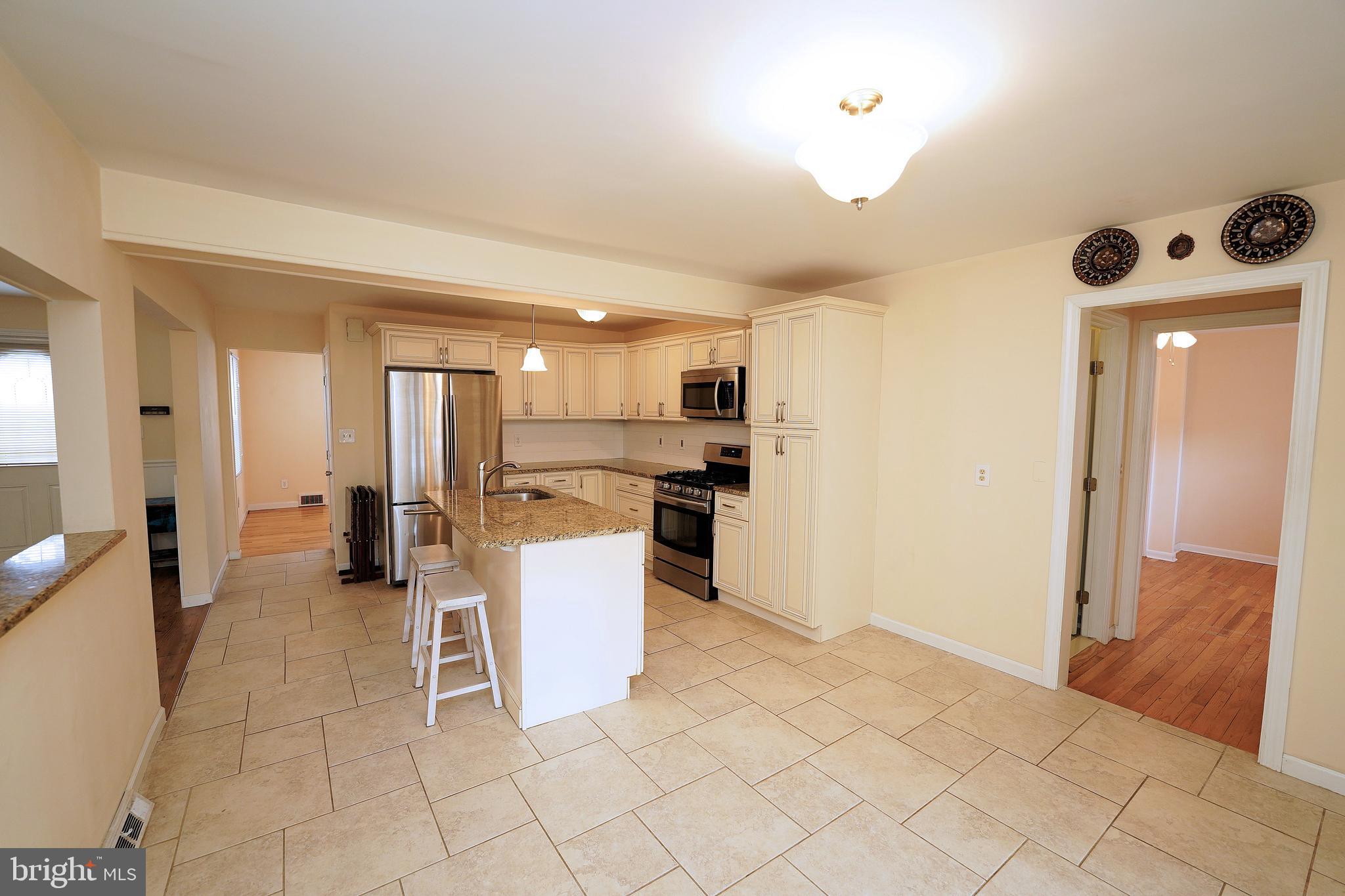 68 Collins Road Trenton, NJ 08619 - Photo 12 of 48 Kitchen 5