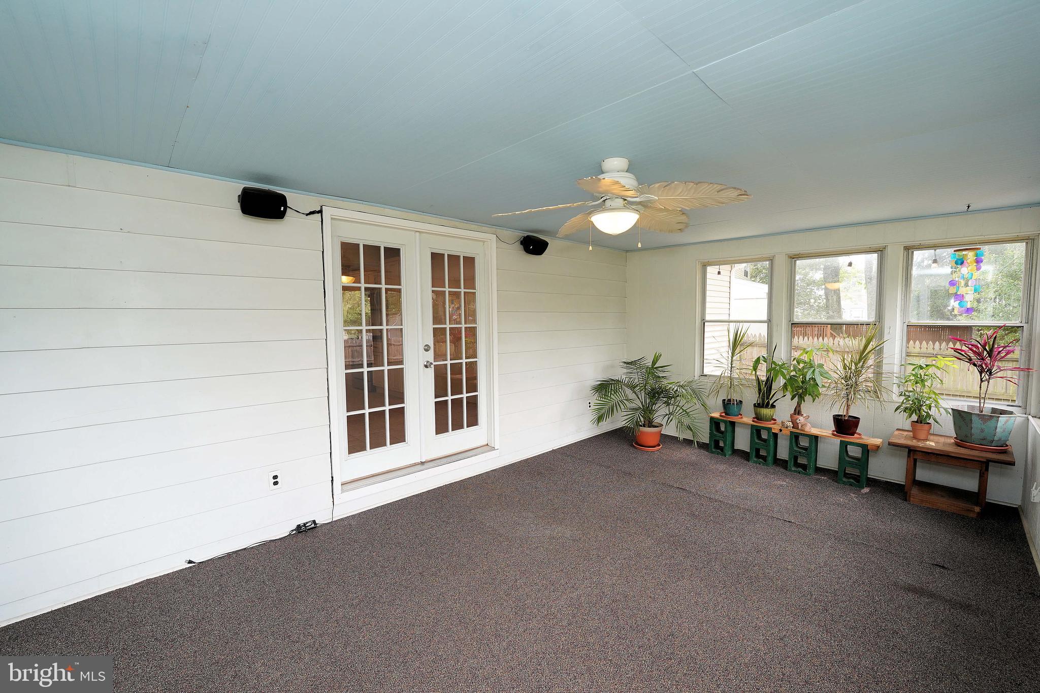 68 Collins Road Trenton, NJ 08619 - Photo 33 of 48 Sun Room 2