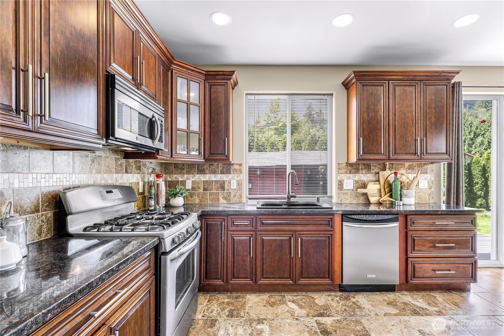 7911 Oregon Trail Maple Falls, WA 98266 - Photo 3 of 40